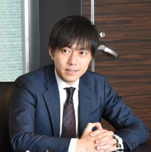 運営会社と編集チーム 1